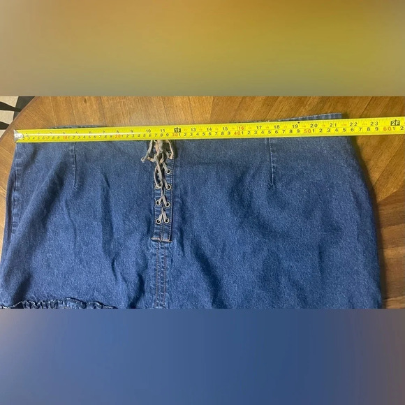 Starwear Jeans Denim Tiered Lace Up Front Skirt Women’s Size 16 100% Cotton - Picture 6 of 8